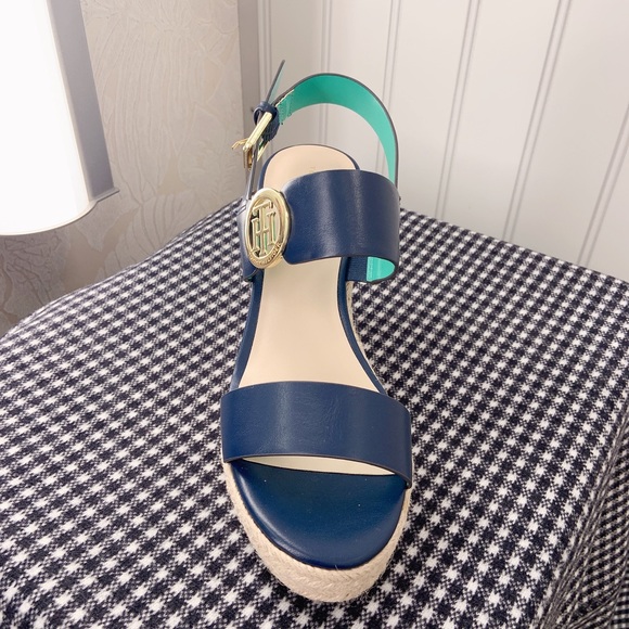 Tommy Hilfiger platform Sandal - Picture 2 of 16